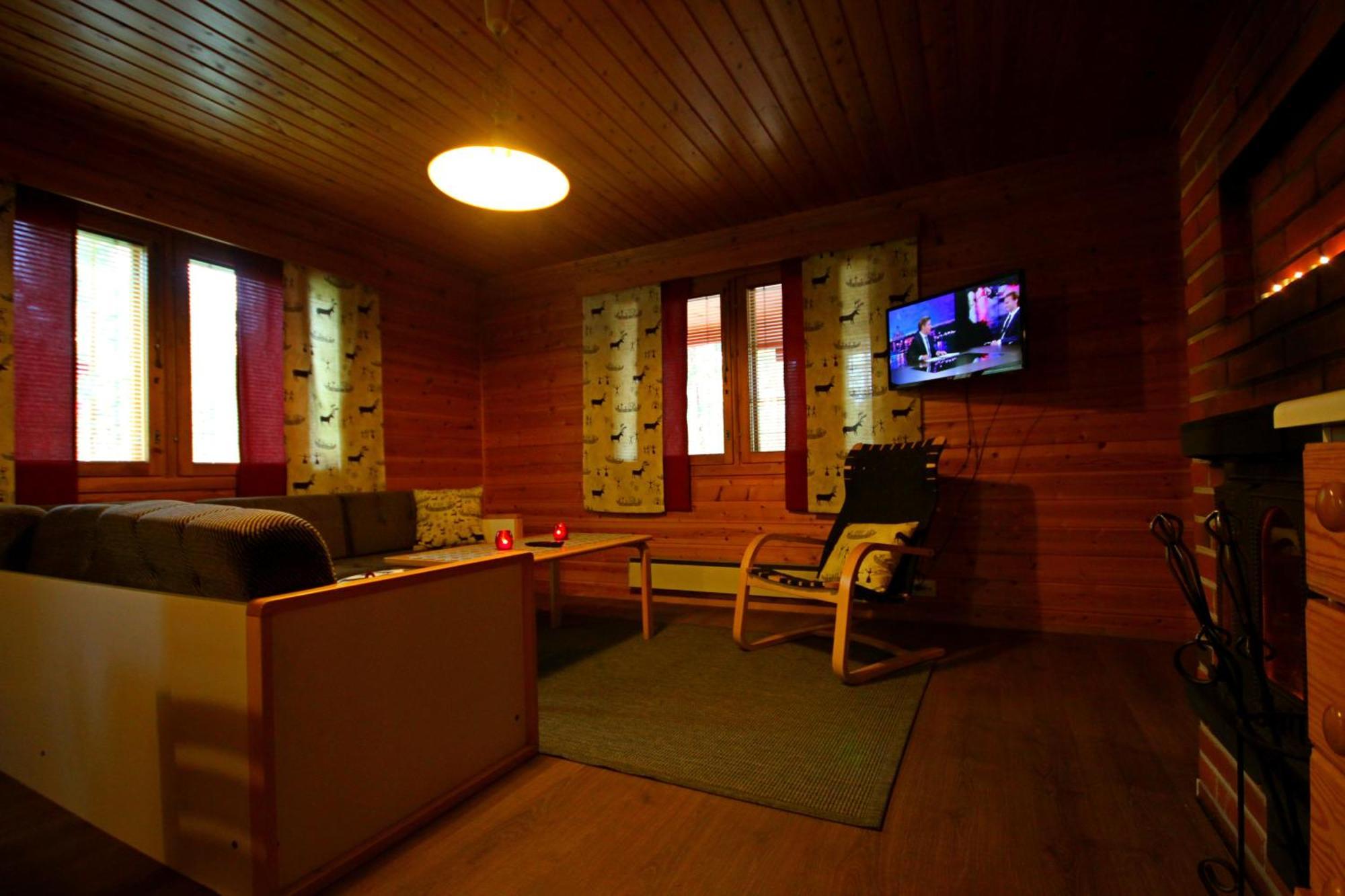 Ukonjärven Holiday Village Ivalo Rum bild