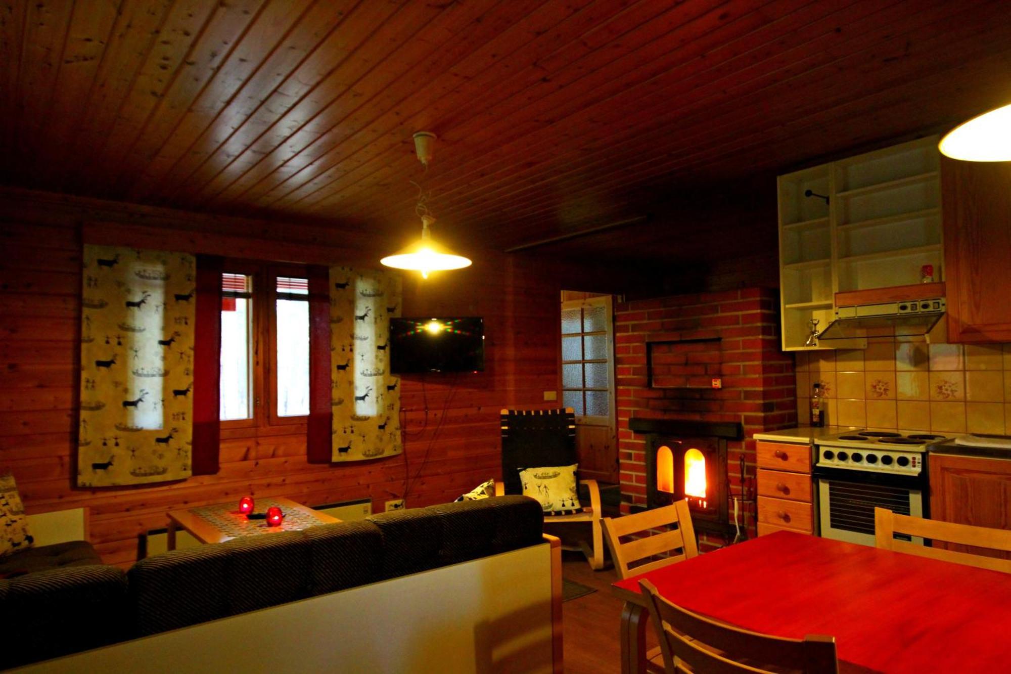 Ukonjärven Holiday Village Ivalo Rum bild