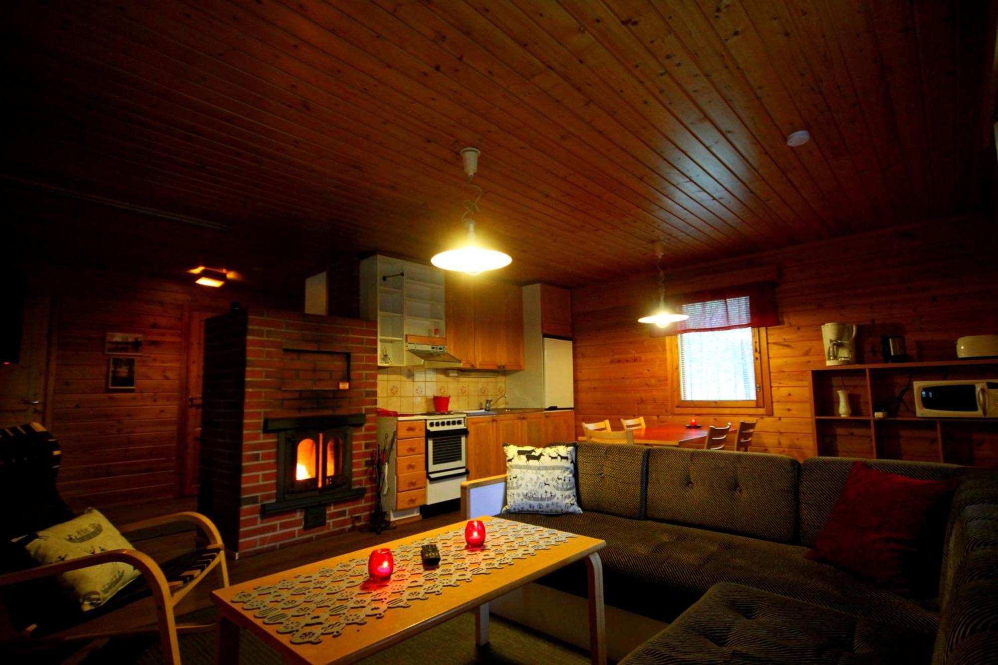 Ukonjärven Holiday Village Ivalo Rum bild
