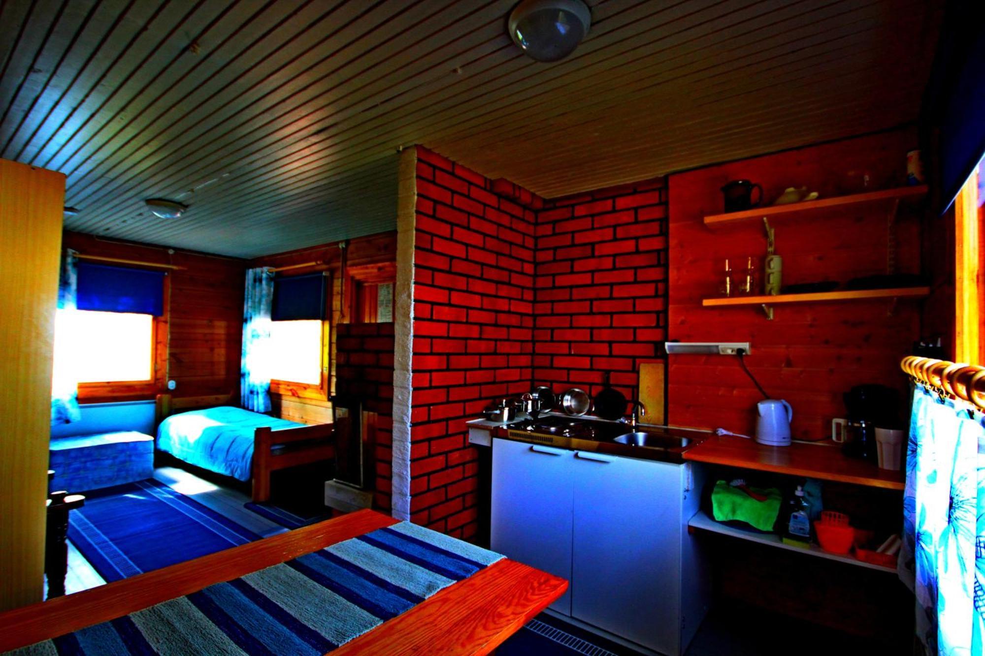 Ukonjärven Holiday Village Ivalo Rum bild